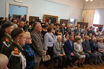 Гости открытия выставки "Они сражались за Родину!" в городе Коврове 08.10.2015